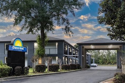 days inn|Days Inn by Wyndham Pensacola .